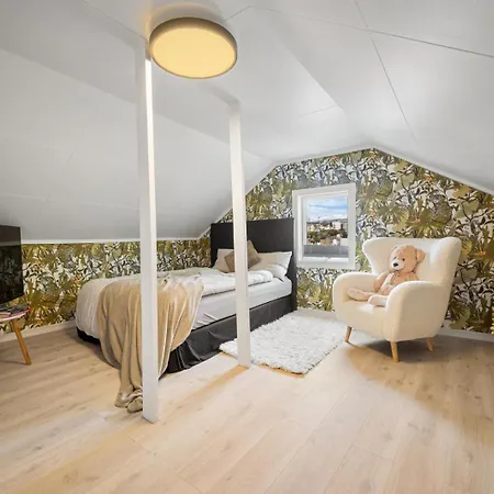 Aa Solgryveien Konukevi Harstad